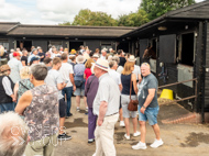 PN040824-114 - Paul Nicholls stable visit